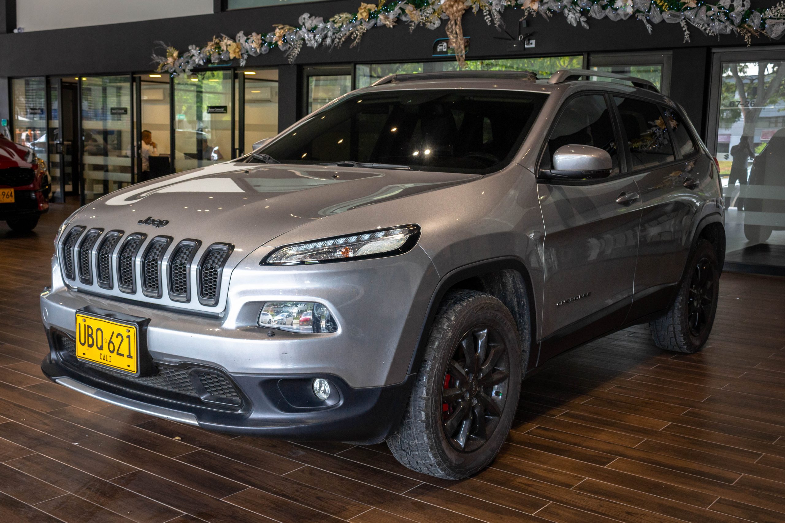 JEEP CHEROKEE LIMITED AT 4X4